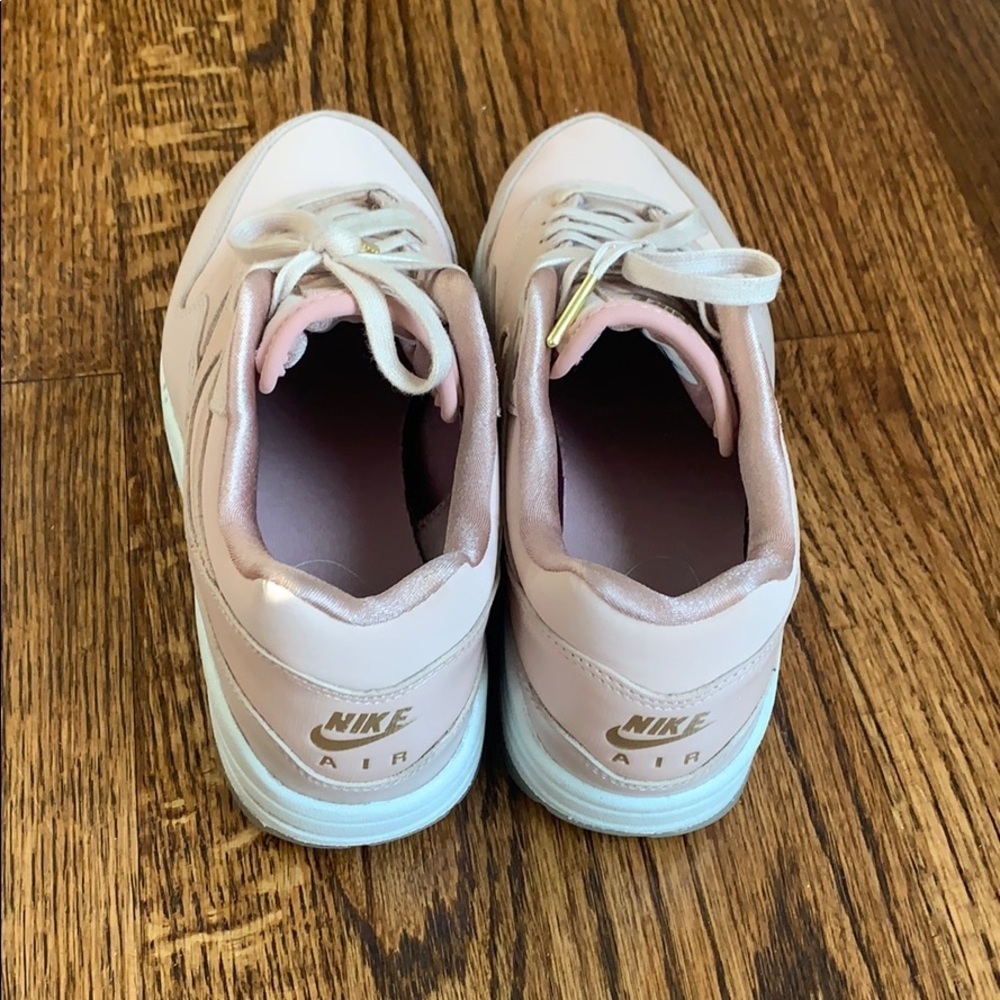 Nike Air Sneakers